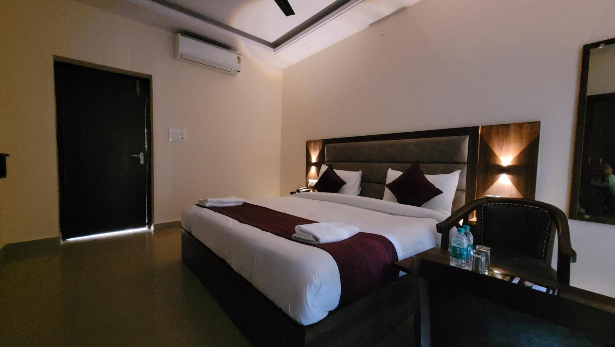 Hotel Keshav Nandan By The Shivaay Ришикеш Экстерьер фото