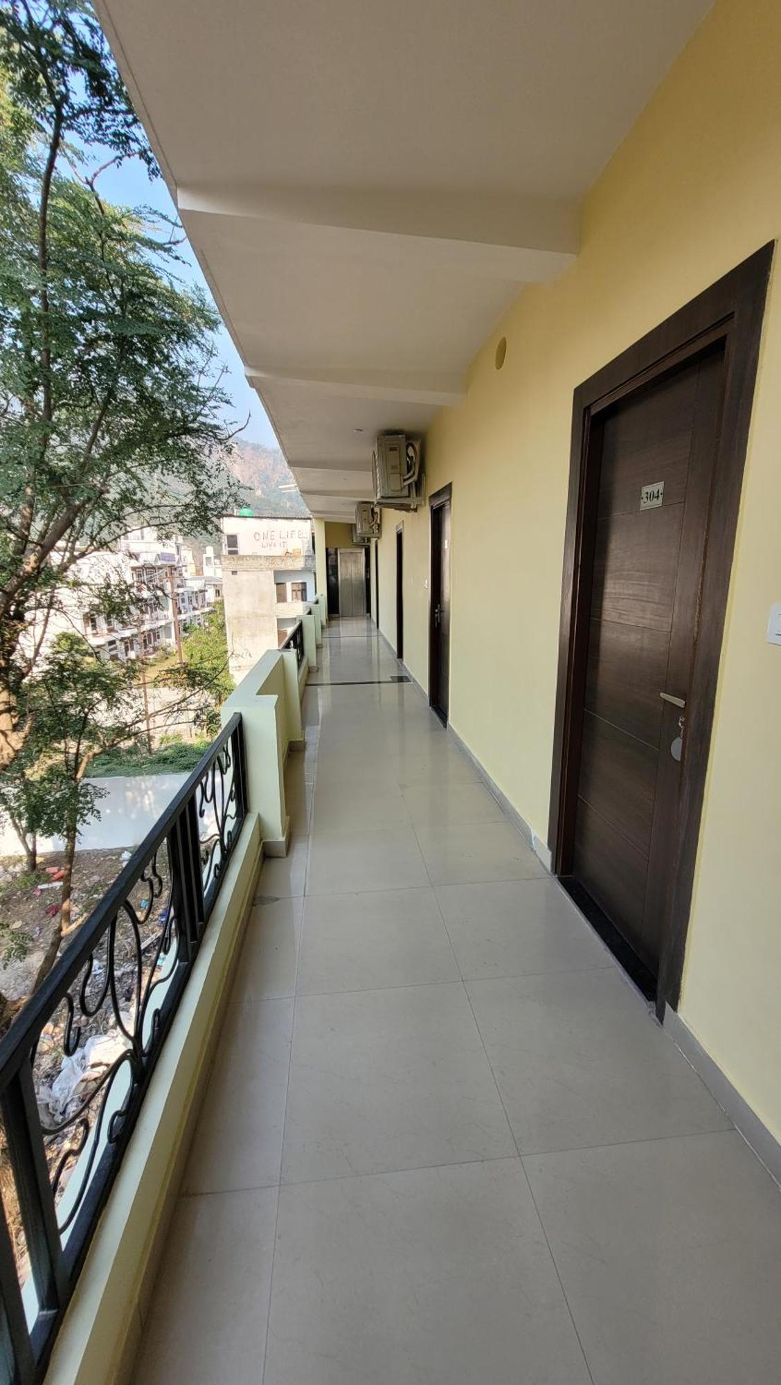 Hotel Keshav Nandan By The Shivaay Ришикеш Экстерьер фото